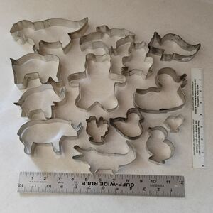 Animal Metal Cookie Cutters Lot 14 Duck Chicks Elephant Dinosaur Alligator Bear